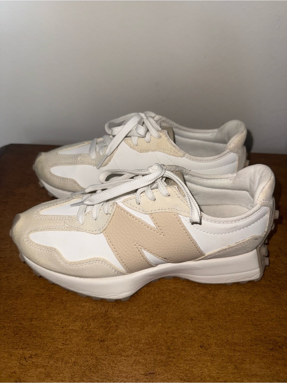New Balance Women's 327 Sneakers 8